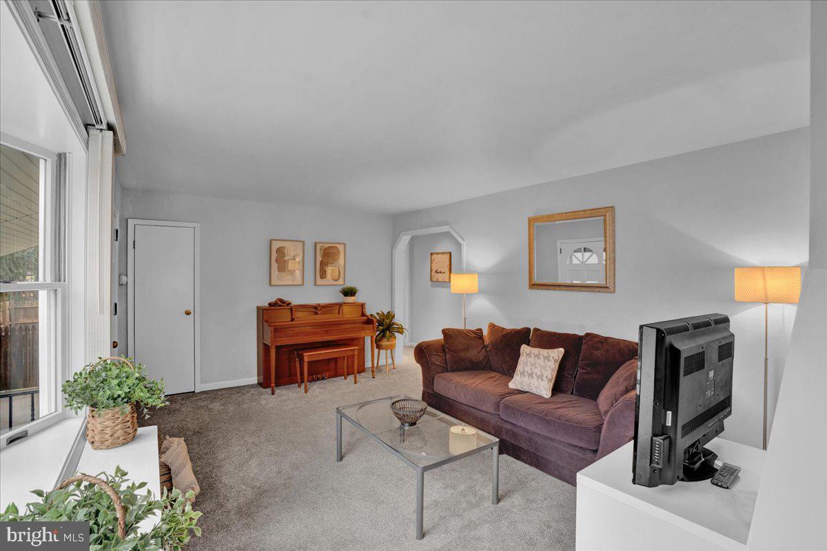 337 Loller Road Hatboro, PA 19040 - Photo 8 of 32 Gallery Image 8