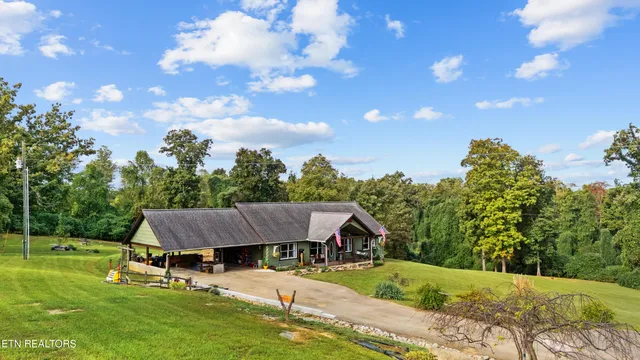 $749,999 | 818 Highway 360, Vonore, TN 37885