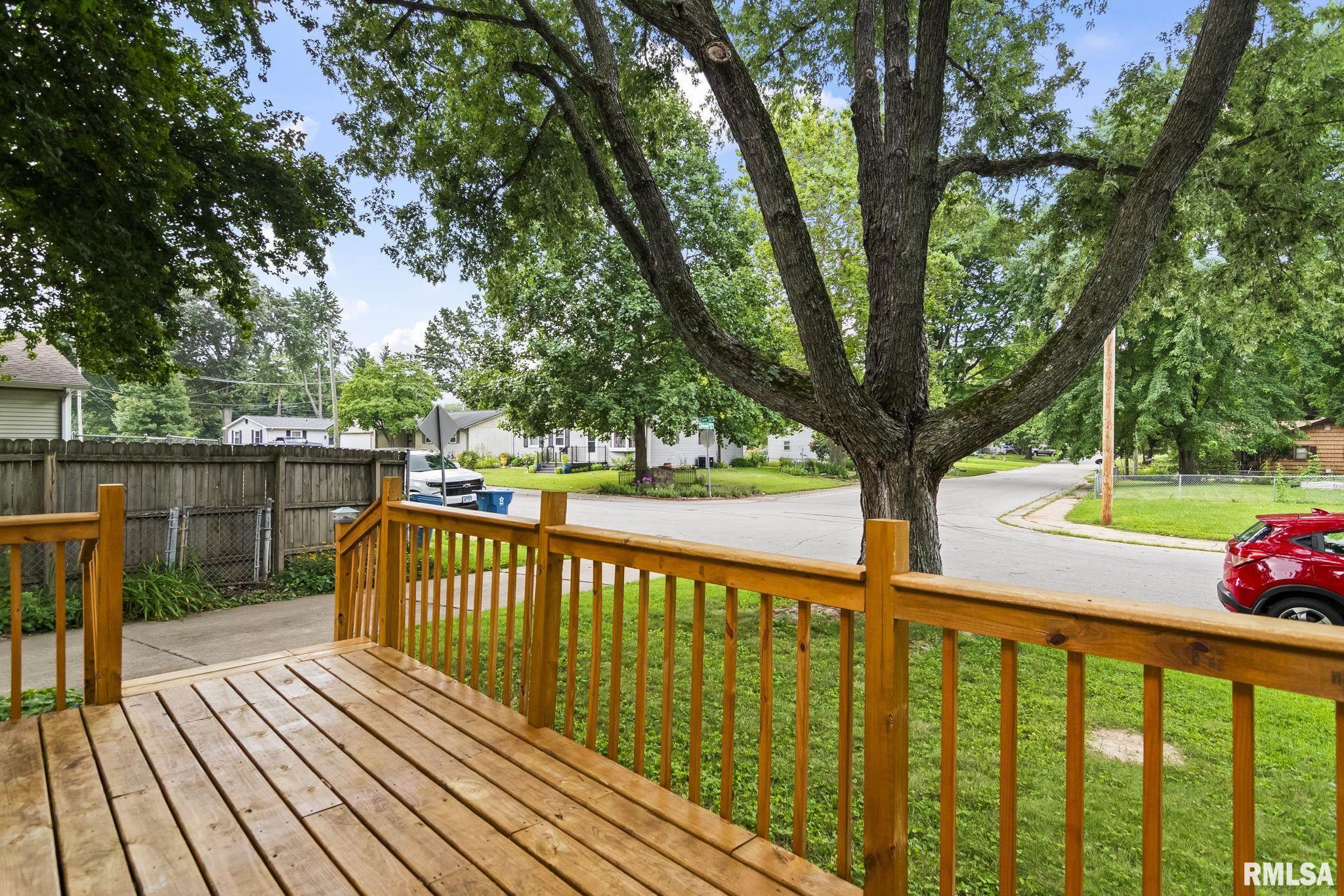9 Claire Drive Springfield, IL 62702 - Photo 5 of 31