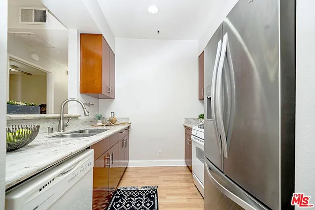 $469,000 | 500 South Berendo Street, Unit 314, Los Angeles, CA 90020