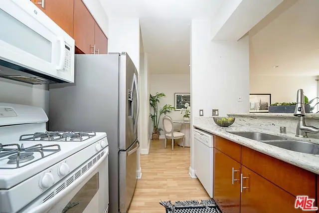 $469,000 | 500 South Berendo Street, Unit 314, Los Angeles, CA 90020