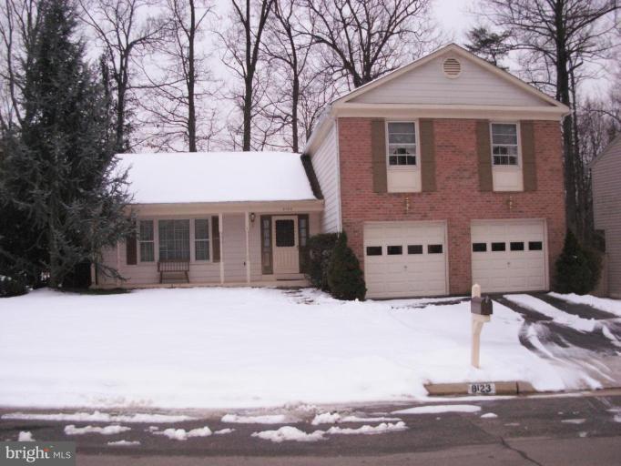 8123 Viola Street Springfield, VA 22152 - Photo 3 of 20 Exterior #2