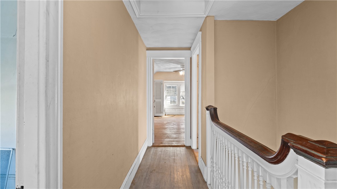 137 Colonial Avenue Cranston, RI 02910 - Photo 16 of 28