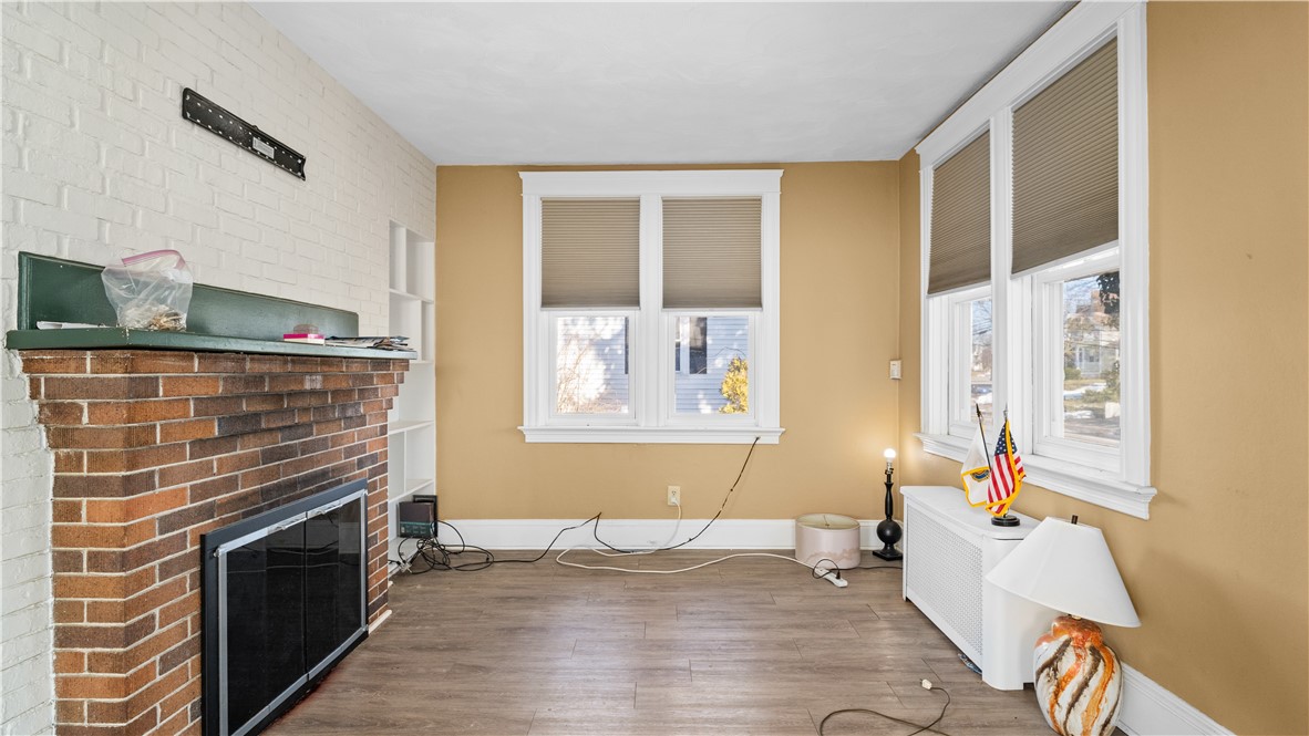 137 Colonial Avenue Cranston, RI 02910 - Photo 7 of 28