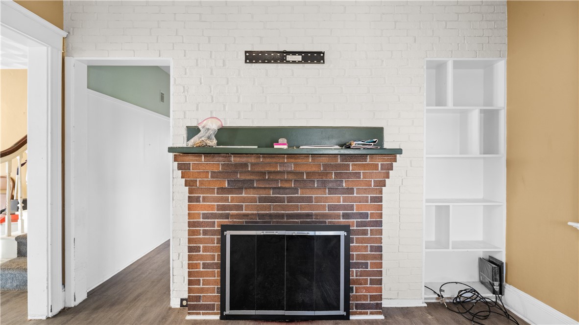 137 Colonial Avenue Cranston, RI 02910 - Photo 8 of 28