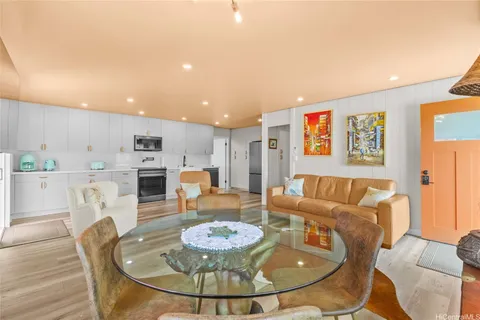 $1,900,000 | 1358 Makaikoa Street, Honolulu, HI 96821