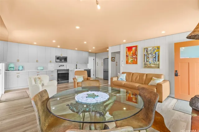 $1,900,000 | 1358 Makaikoa Street, Honolulu, HI 96821