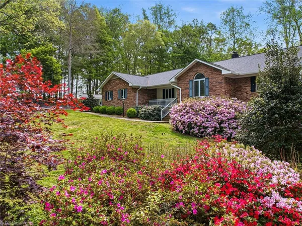 $595,000 | 2078 Highway 64, Mocksville, NC 27028