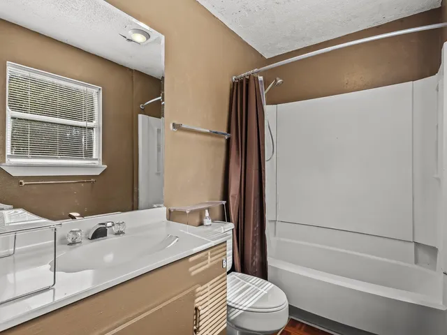 $209,000 | 5 Alapaha Avenue, Panacea, FL 32346