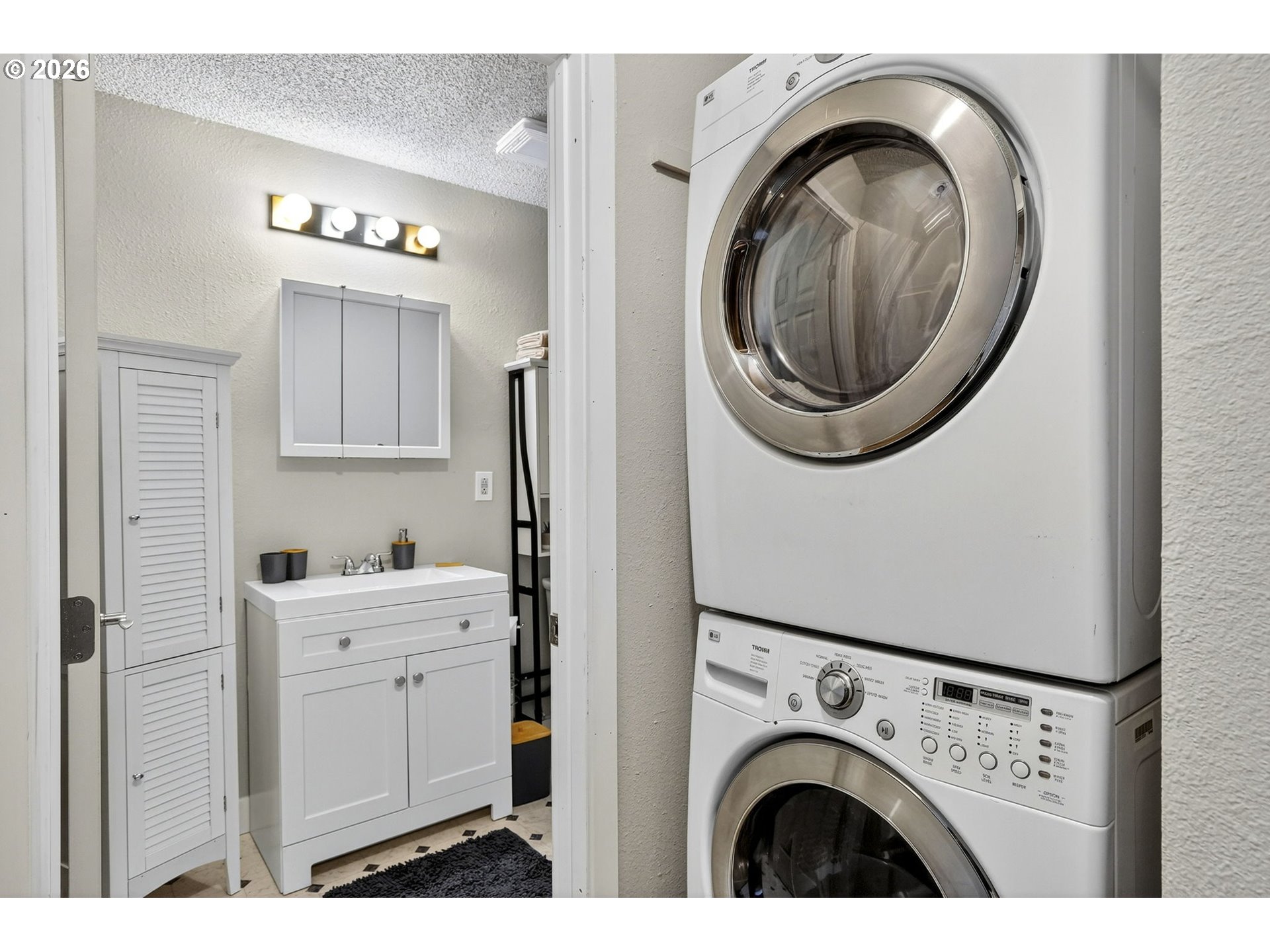 11044 Southwest Greenburg Road, Unit 321 Portland, OR 97223 - Photo 10 of 13