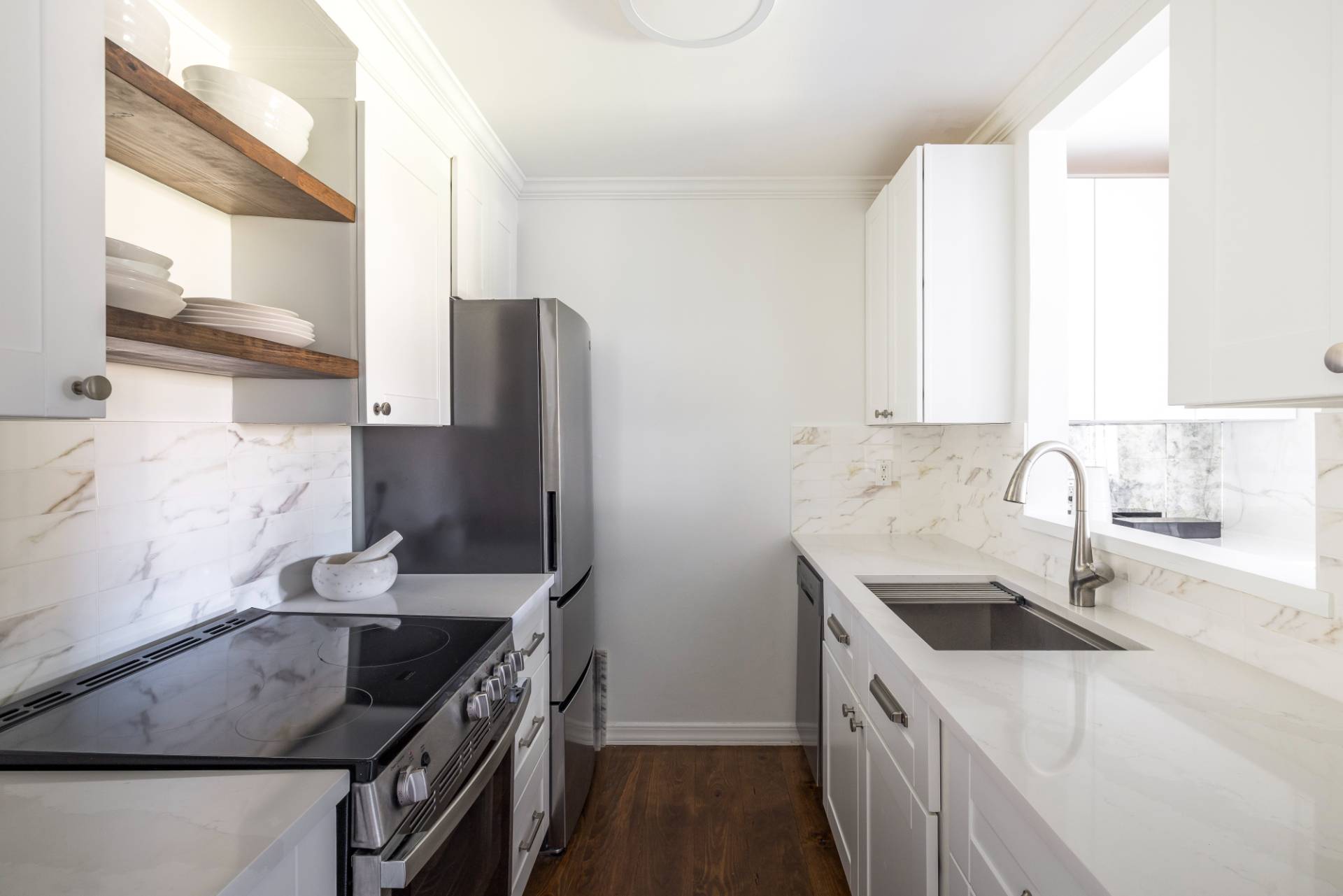 514 Pantigo Road, Unit 11 East Hampton, NY 11937 - Photo 6 of 11