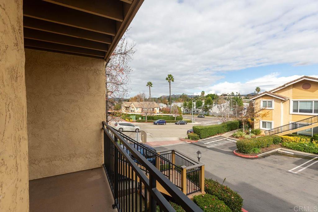 505 San Pasqual Valley Road, Unit 186 Escondido, CA 92025 - Photo 23 of 28 a view of balcony and patio