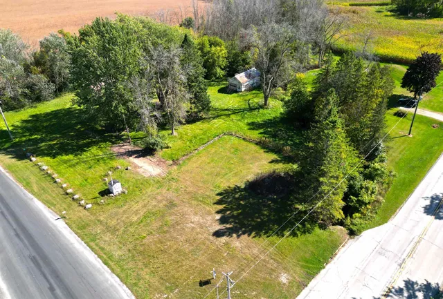 $192,500 | E1305 Bolt Road, Denmark, WI 54208