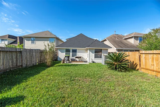 $2,200 | 10902 Tobar Falls Circle, Houston, TX 77064