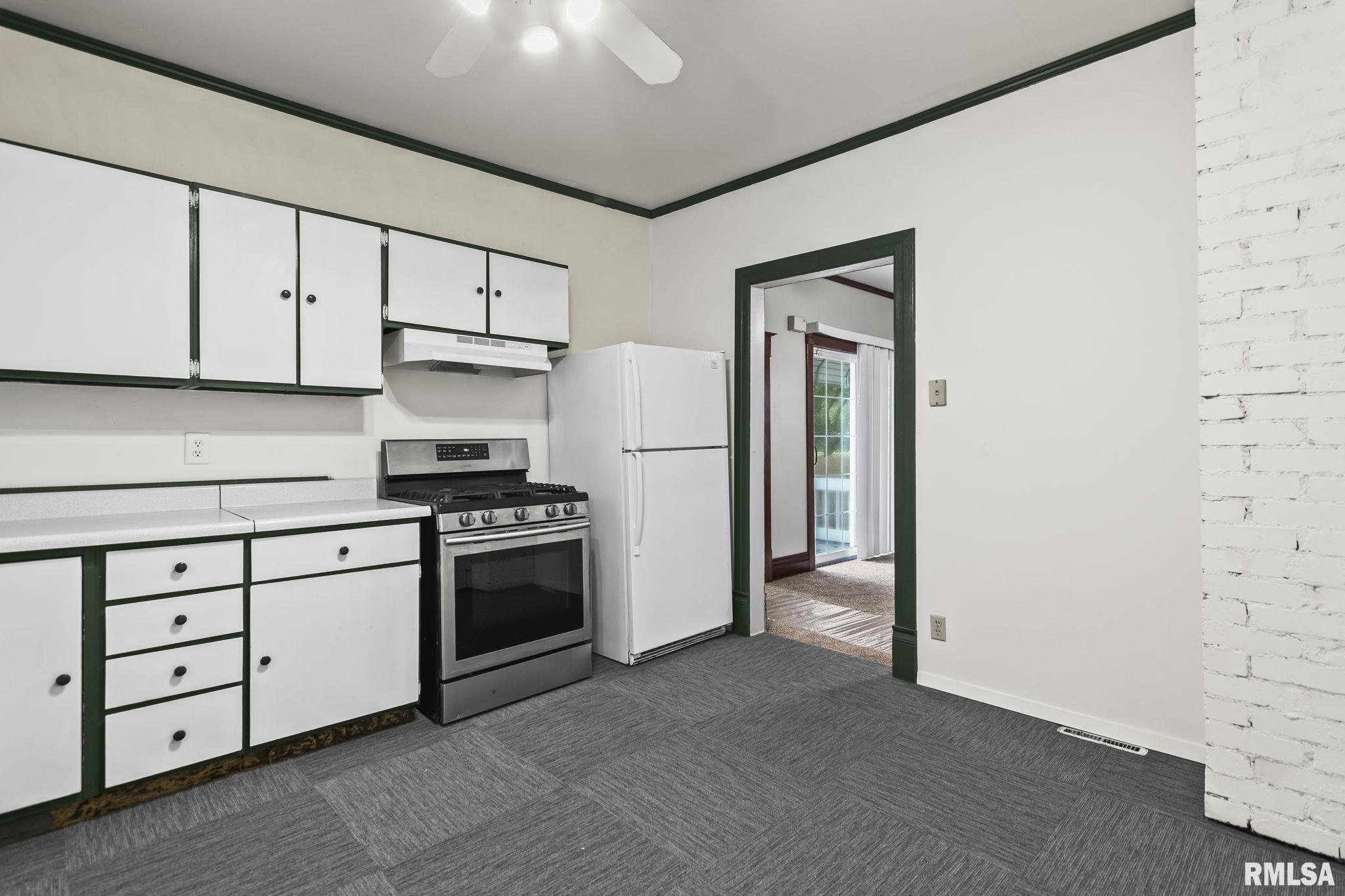 1933 South 1st Street Springfield, IL 62704 - Photo 21 of 43