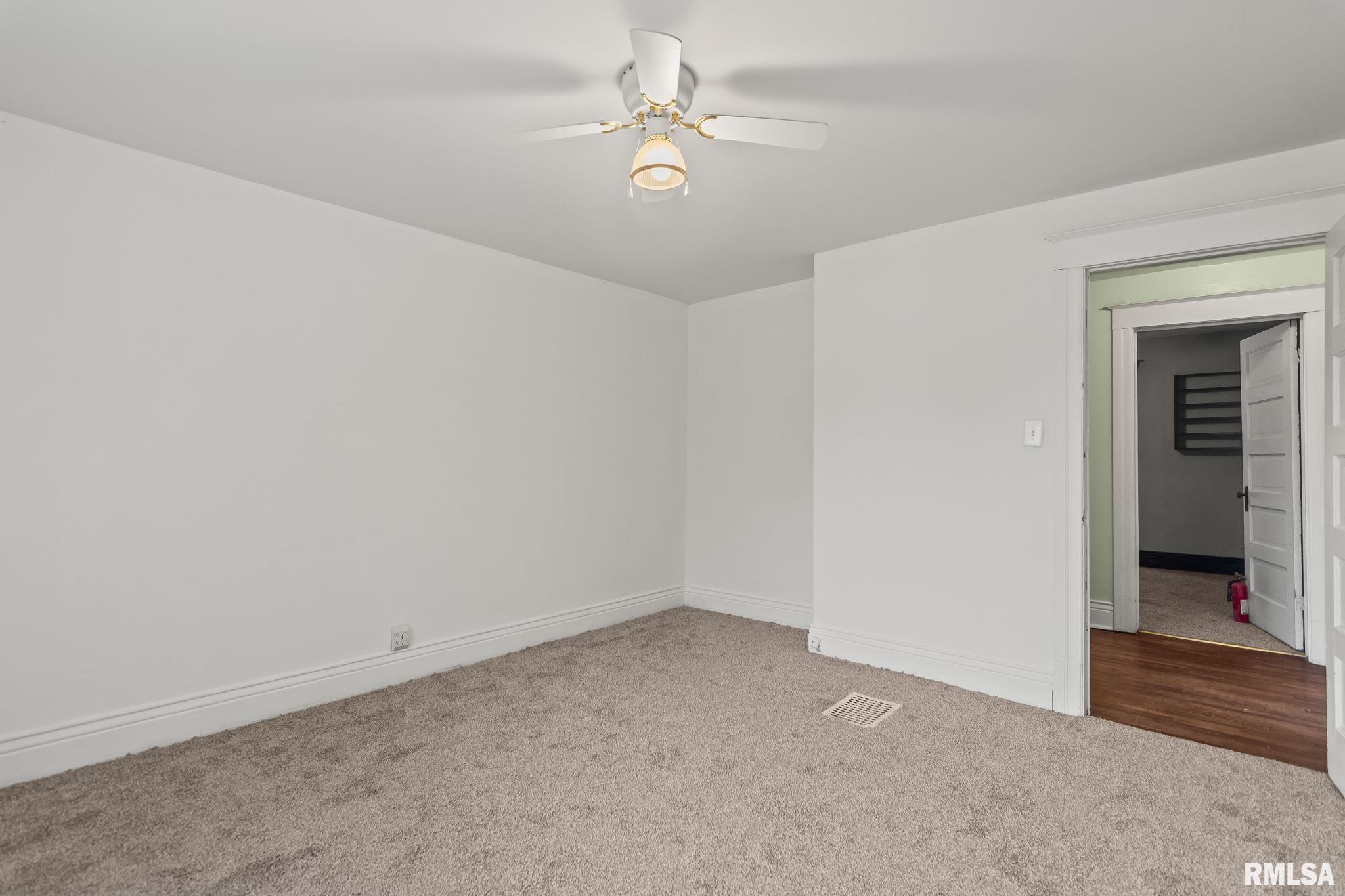 1933 South 1st Street Springfield, IL 62704 - Photo 31 of 43