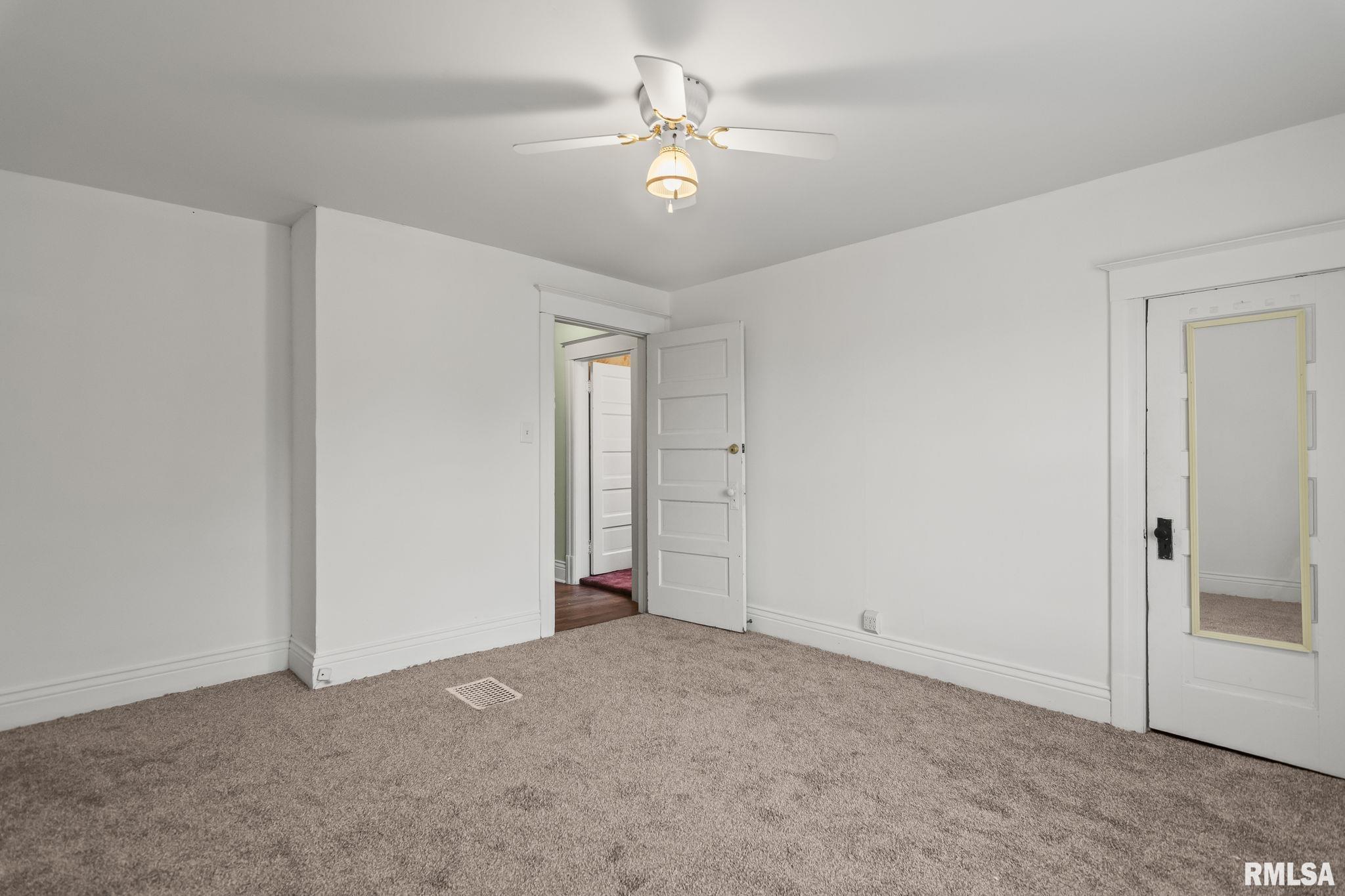 1933 South 1st Street Springfield, IL 62704 - Photo 32 of 43