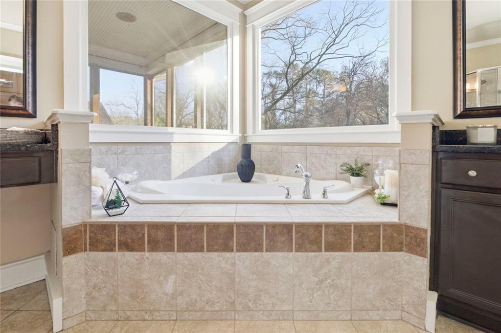 3105 Brick Lane Decatur, GA 30033 - Photo 50 of 72 a bedroom with a large bed and a window