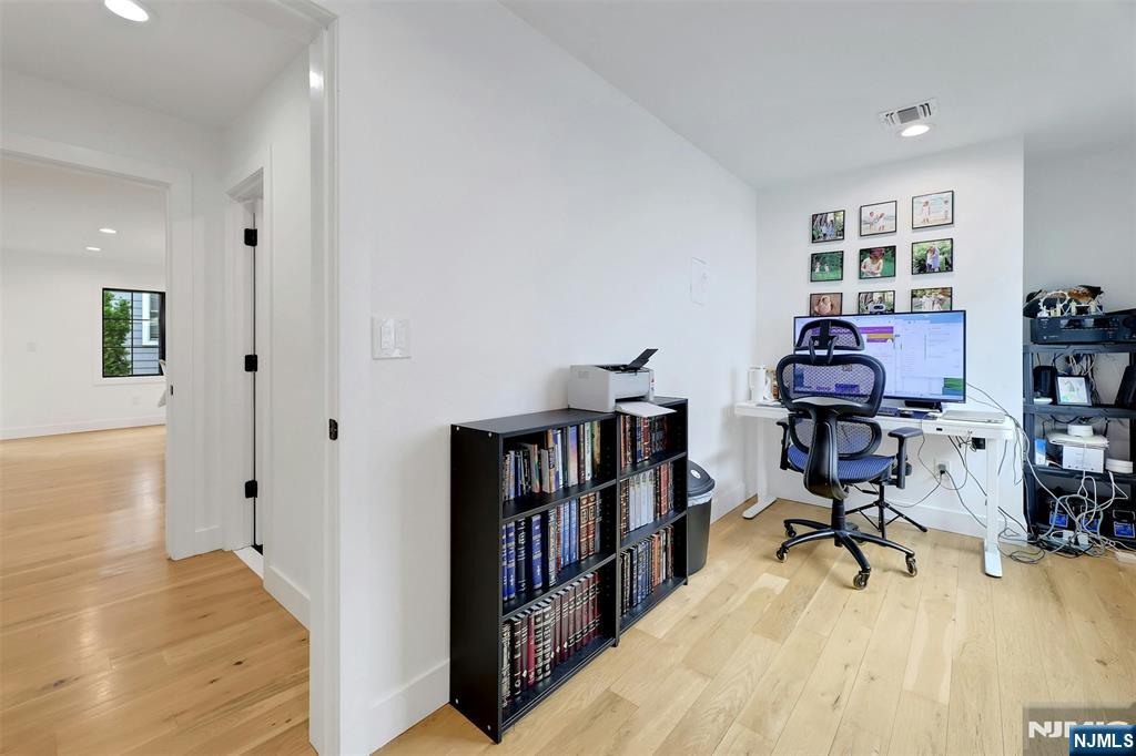 58 Spring Avenue Bergenfield, NJ 07621 - Photo 25 of 44