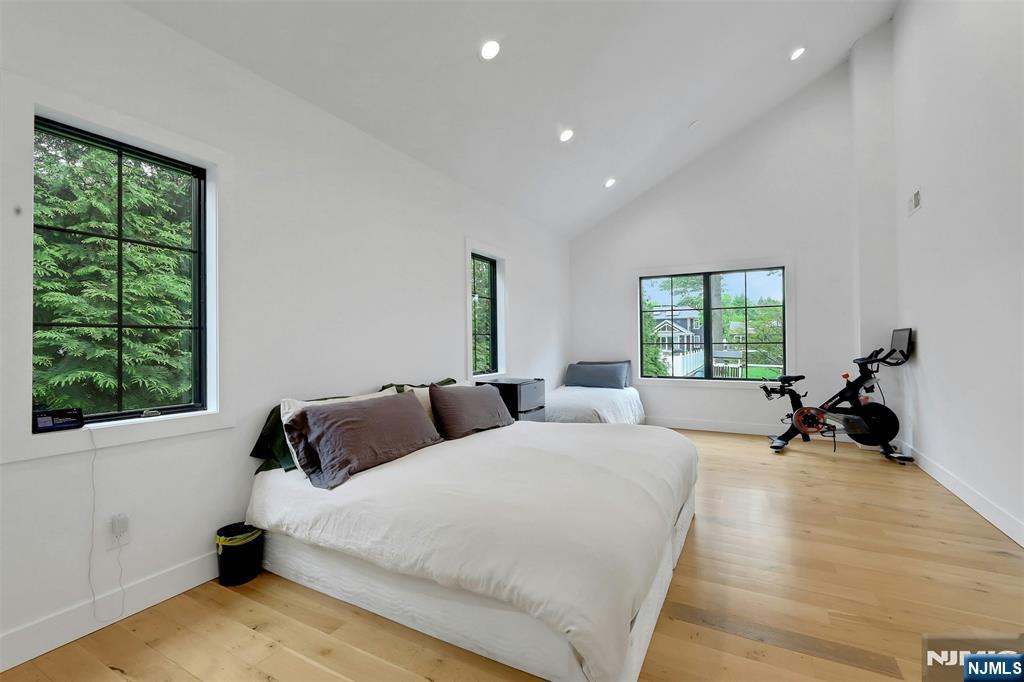 58 Spring Avenue Bergenfield, NJ 07621 - Photo 40 of 44