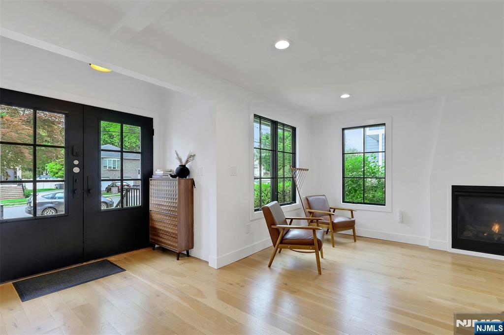 58 Spring Avenue Bergenfield, NJ 07621 - Photo 5 of 44