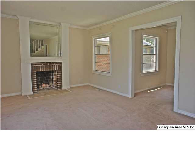 720 Center Place Southwest Birmingham, AL 35211 - Photo 5 of 32