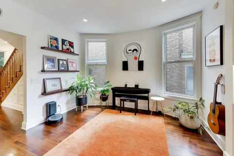 $12,500 | 2010 West Bradley Place, Chicago, IL 60618