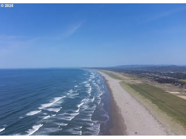 $415,000 | 1108 South Holladay Drive, Unit 14, Seaside, OR 97138