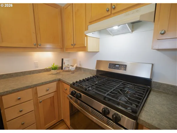 $415,000 | 1108 South Holladay Drive, Unit 14, Seaside, OR 97138