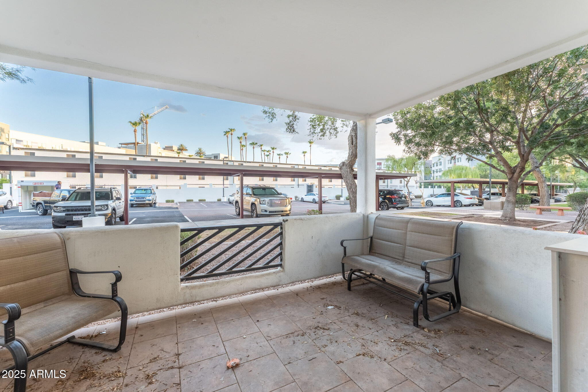 1005 East 8th Street, Unit 1012 Tempe, AZ 85281 - Photo 14 of 16 a view of a chairs and table in patio