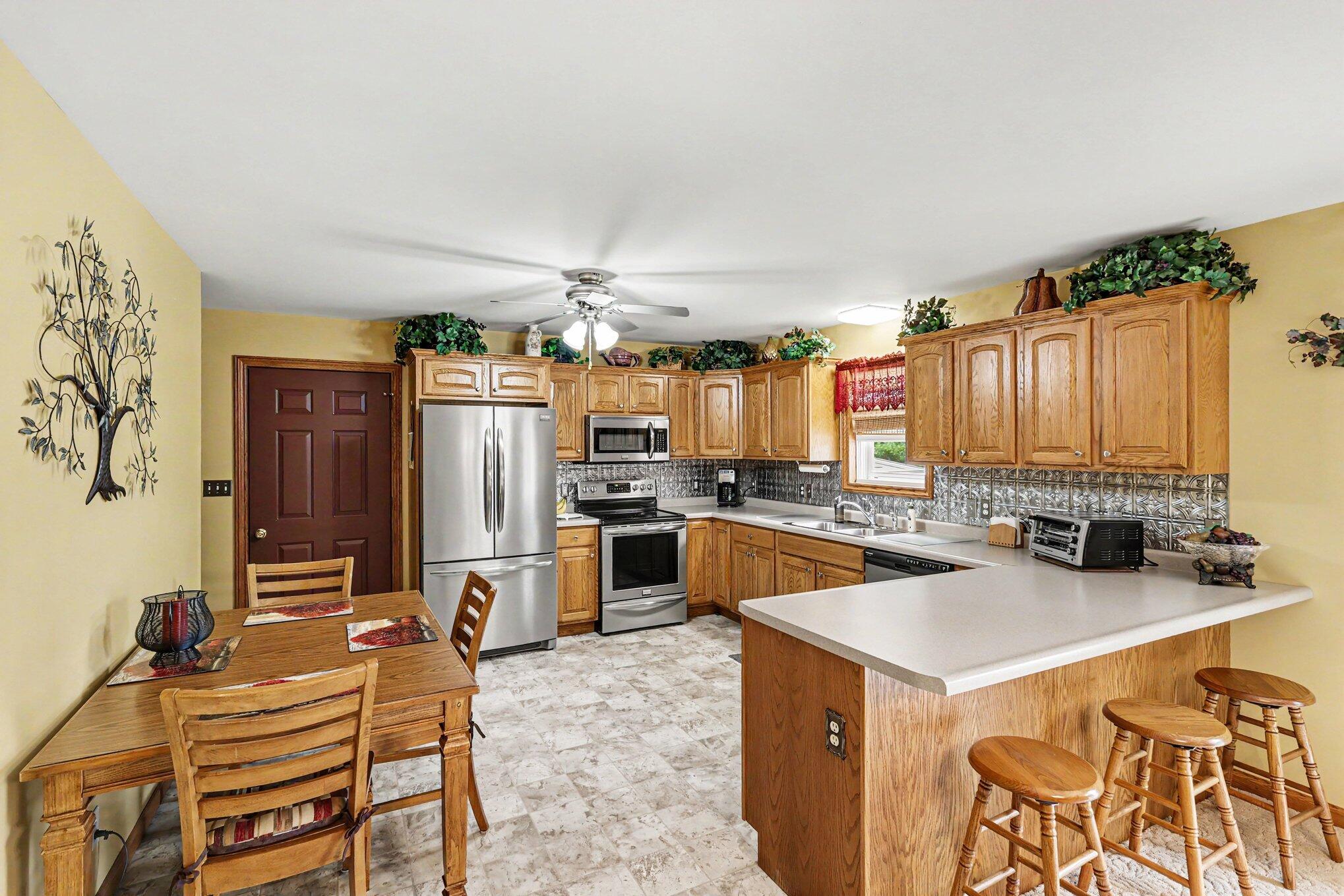 1632 South Parma Road Parma, MI 49269 - Photo 9 of 27 009_file_3297