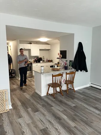 $3,150 | 155 Onset Avenue, Unit E, Wareham, MA 02558