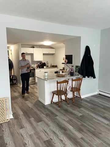 $3,300 | 155 Onset Avenue, Unit E, Wareham, MA 02558