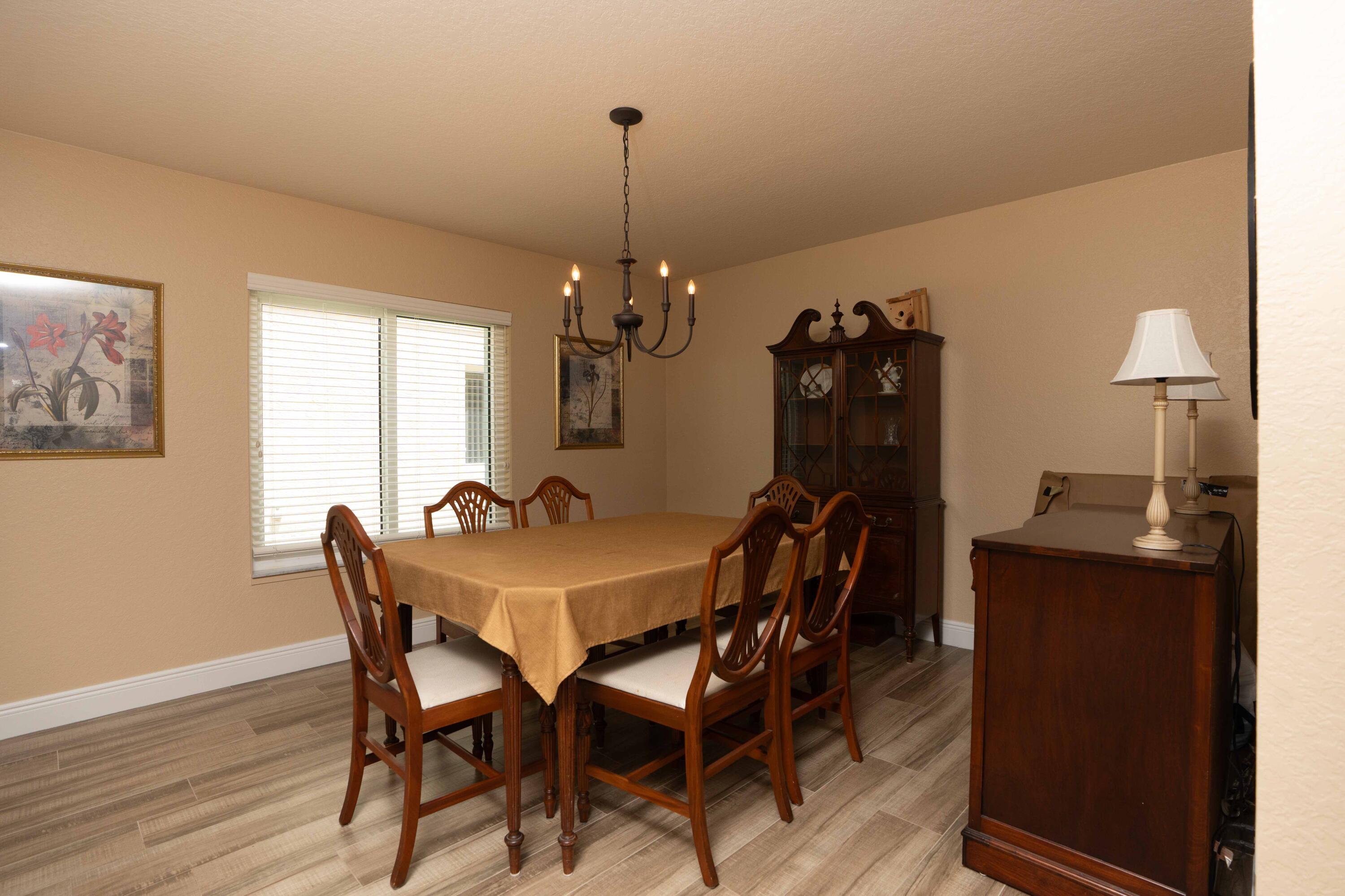 4712 Southeast Duval Drive Stuart, FL 34997 - Photo 7 of 20 DSC09086