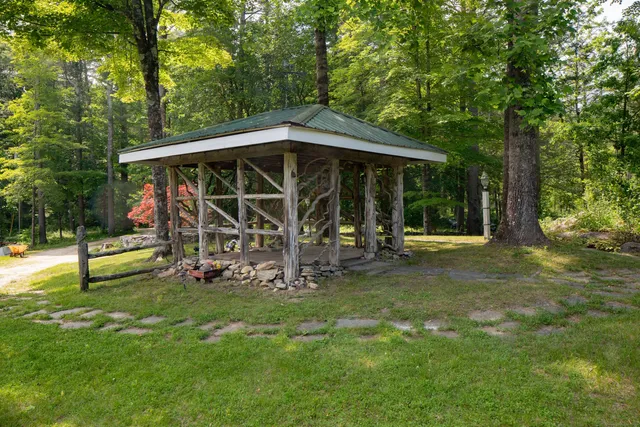 $799,000 | 48 Preston Lane, Salisbury, CT 06068