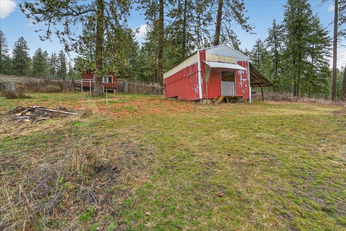 16825 North Day Mt Spokane Road Green Bluff, WA 99021 - Photo 36 of 41