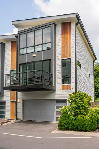 a house view with a outdoor space