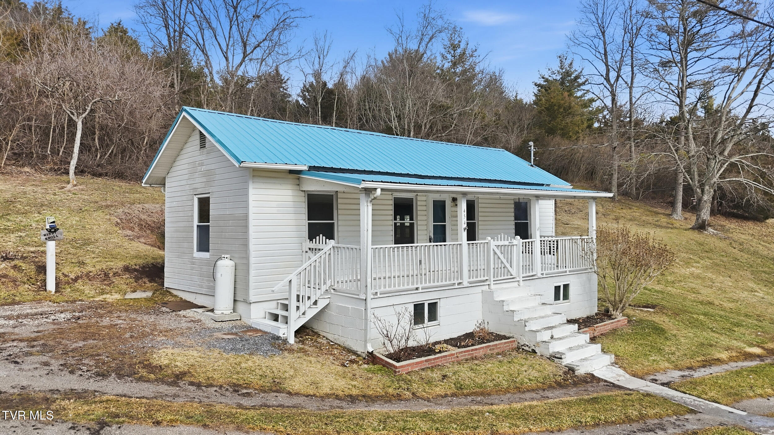 1_454 fincastle rd-01