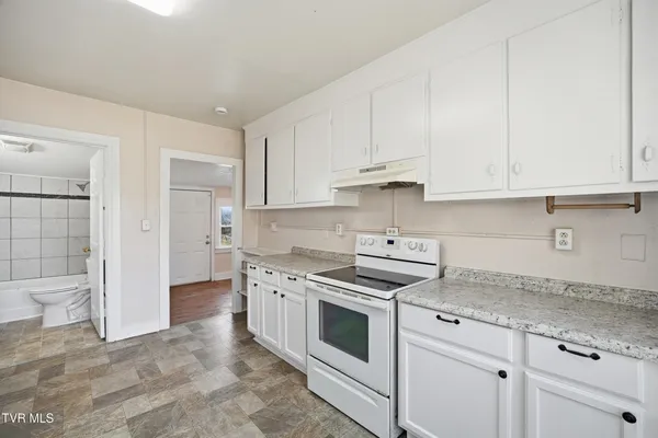 $144,999 | 454 Fincastle Road, Lebanon, VA 24266