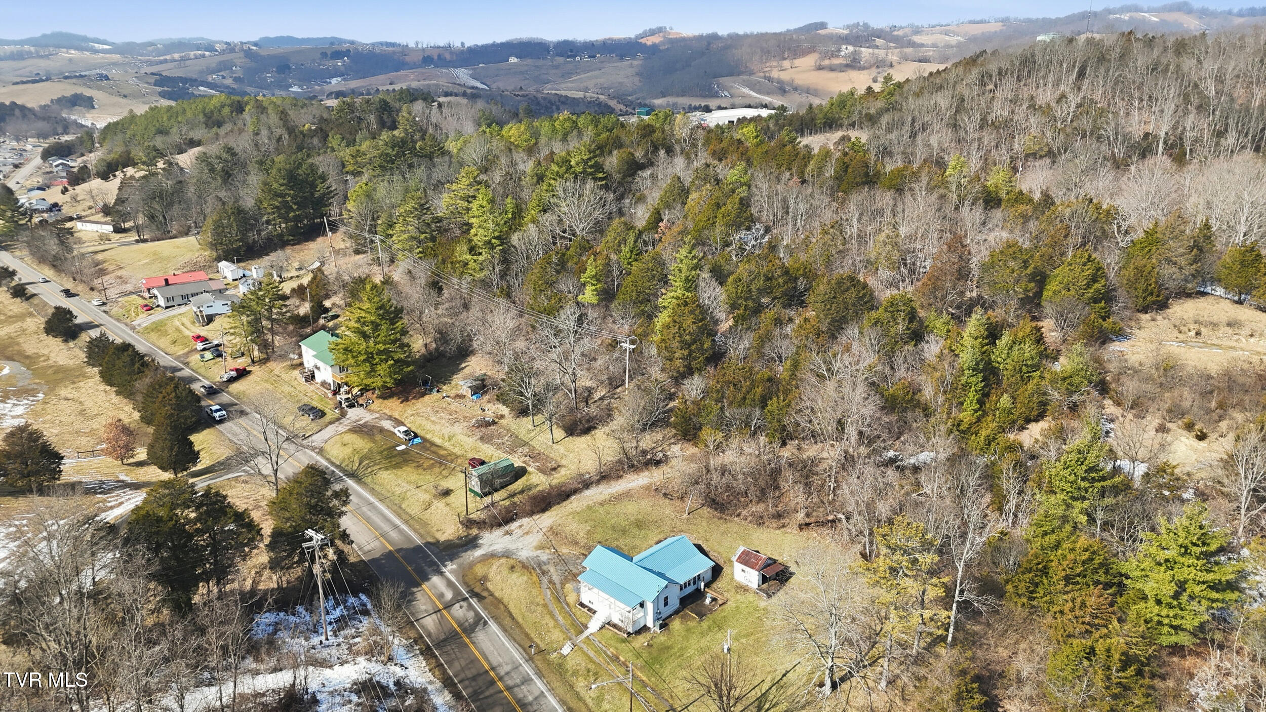 454 Fincastle Road Lebanon, VA 24266 - Photo 20 of 24 25_454 fincastle rd-07