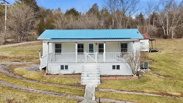 $144,999 | 454 Fincastle Road, Lebanon, VA 24266