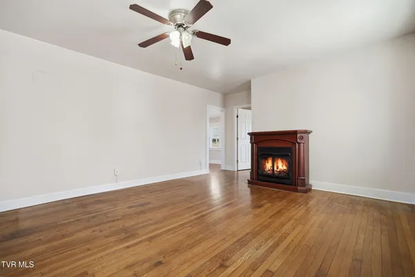 $144,999 | 454 Fincastle Road, Lebanon, VA 24266