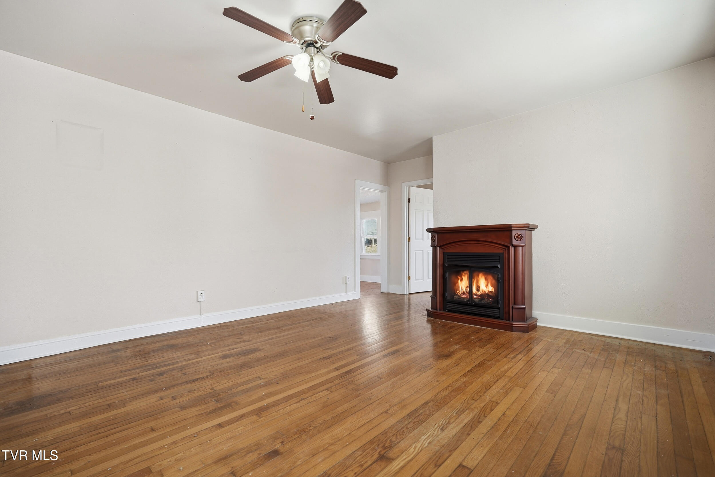 454 Fincastle Road Lebanon, VA 24266 - Photo 9 of 24 6_454 fincastle rd-13