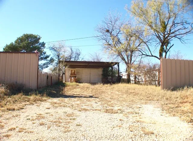 $94,900 | 2411 Bristol Drive, Sweetwater, TX 79556