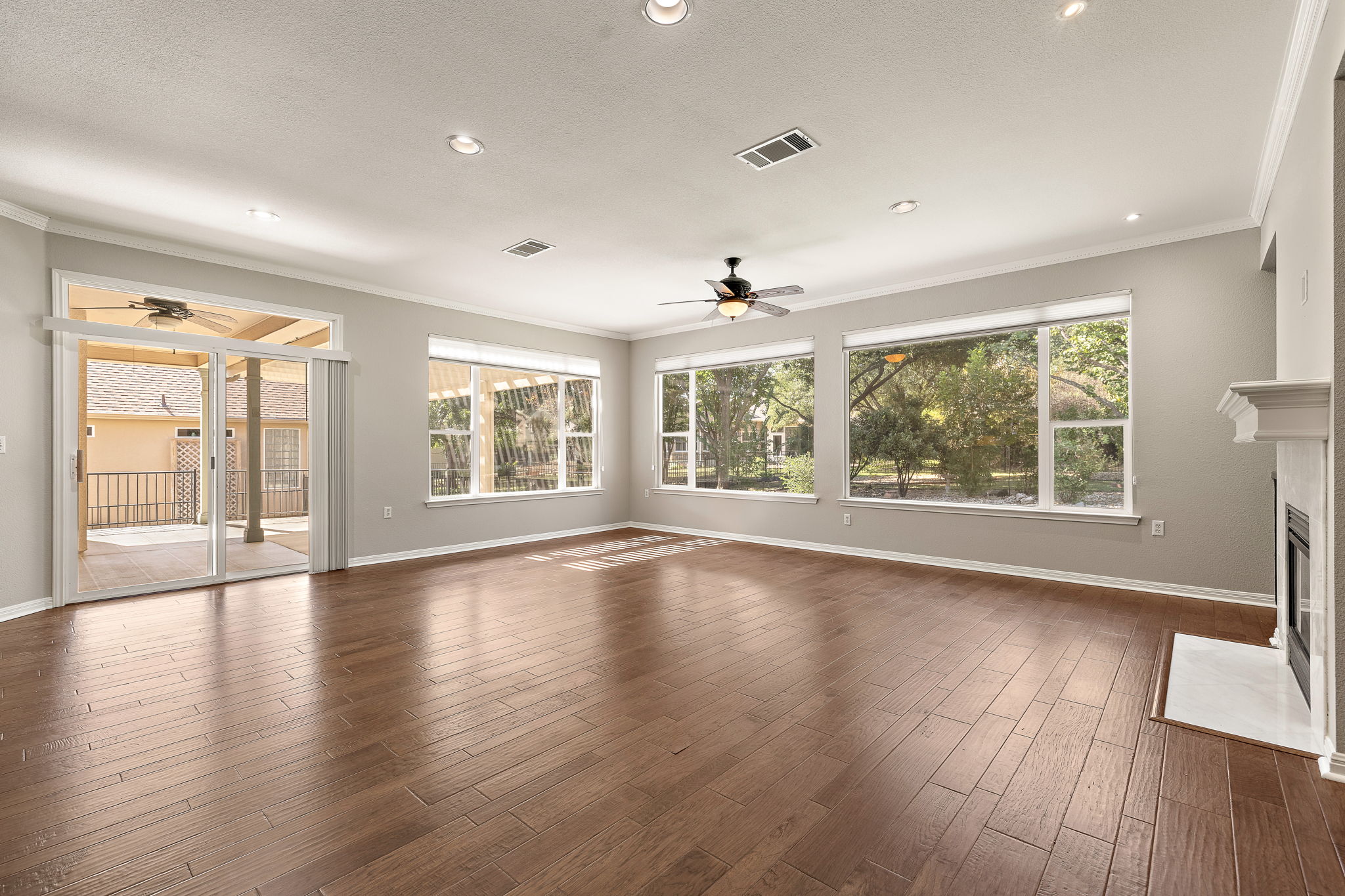 105 Liatris Lane Georgetown, TX 78633 - Photo 15 of 36