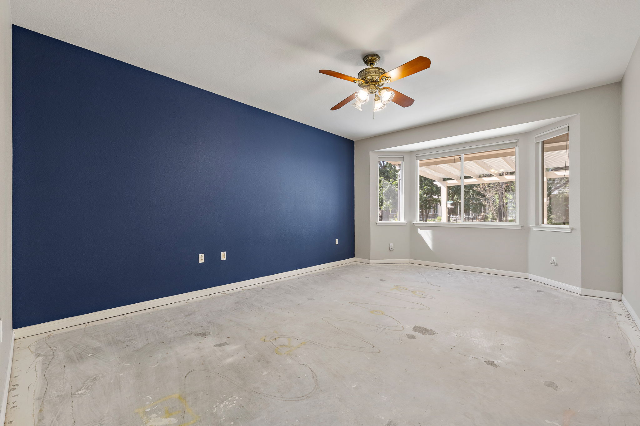 105 Liatris Lane Georgetown, TX 78633 - Photo 21 of 36 Primary bedroom where the carpet has been removed waiting for your choice of flooring