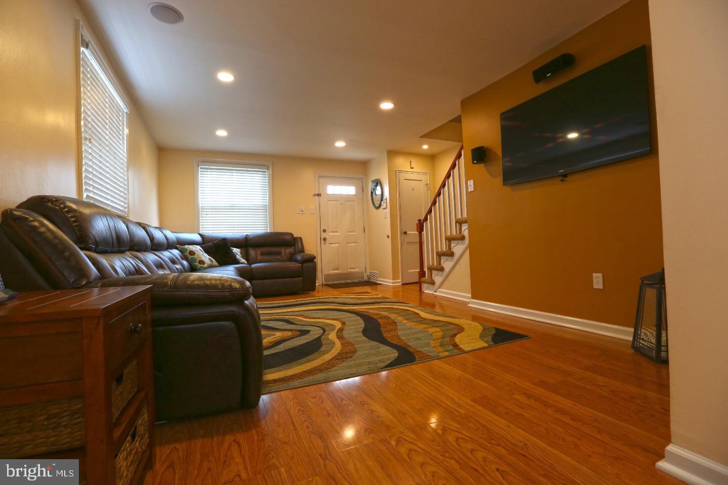 124 Haller Road Ridley Park, PA 19078 - Photo 22 of 40 Living Room