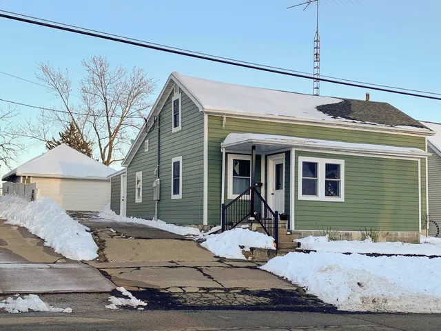 $212,670 | 803 Ridge Street, Galena, IL 61036