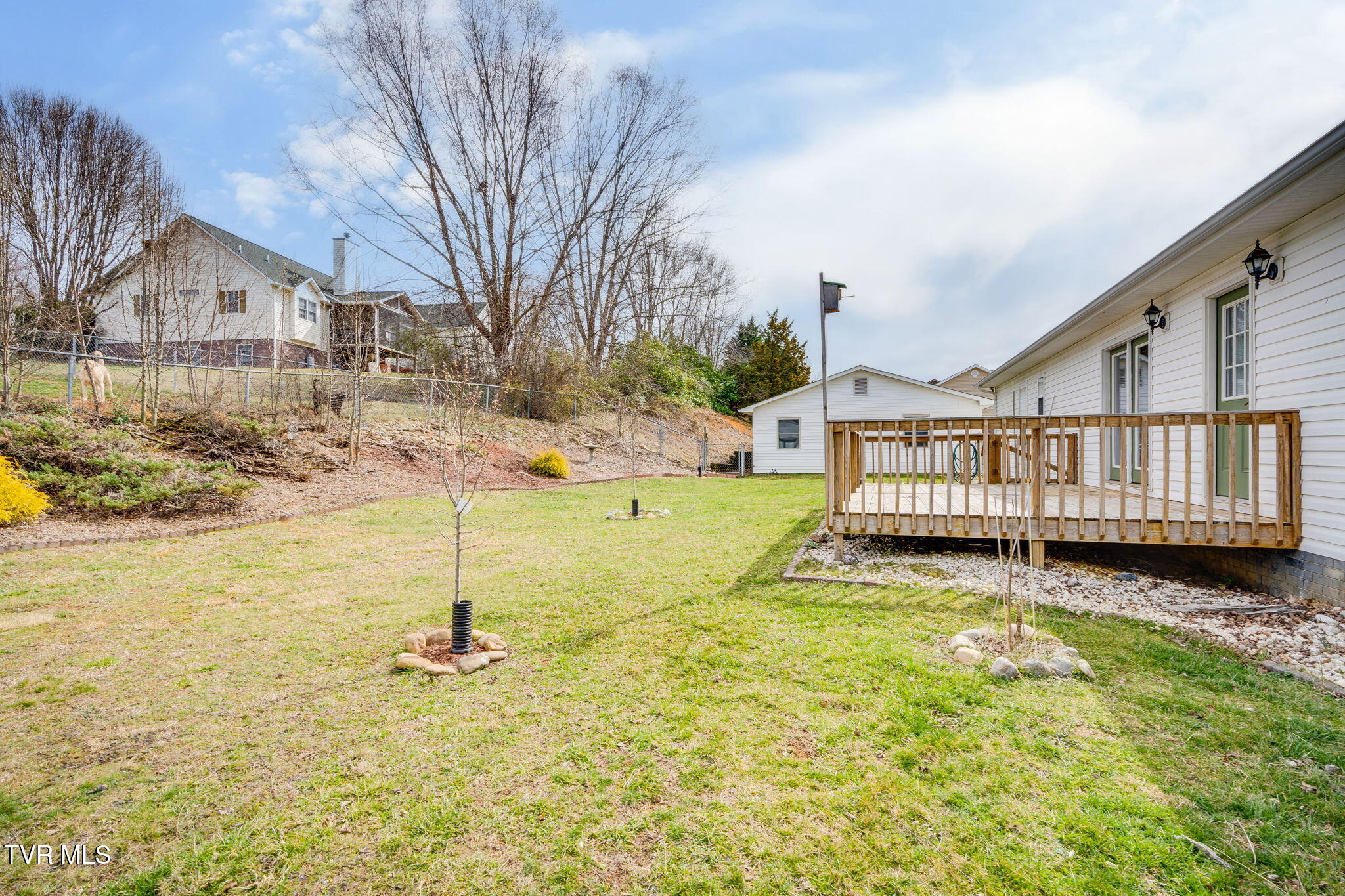 136 Stage Road Jonesborough, TN 37659 - Photo 36 of 47 040