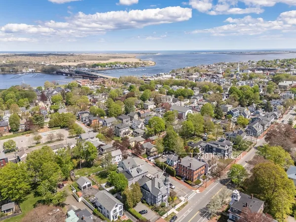 $499,000 | 220 High Street, Unit 3, Newburyport, MA 01950